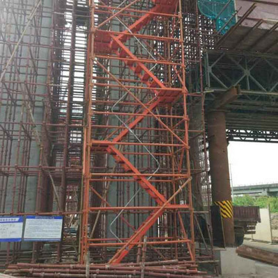 聚力安全，筑牢防線——論建筑施工安全爬梯與高空作業(yè)通道的重要性